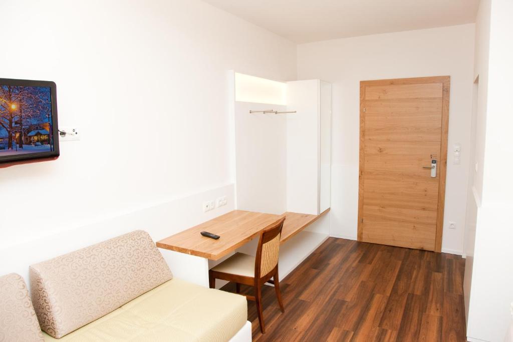 Gasthof Pack "Zur Lebing Au" Hartberg Kamer foto