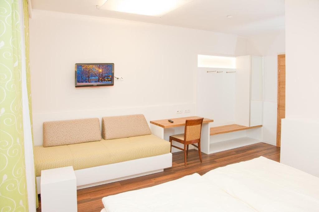 Gasthof Pack "Zur Lebing Au" Hartberg Kamer foto